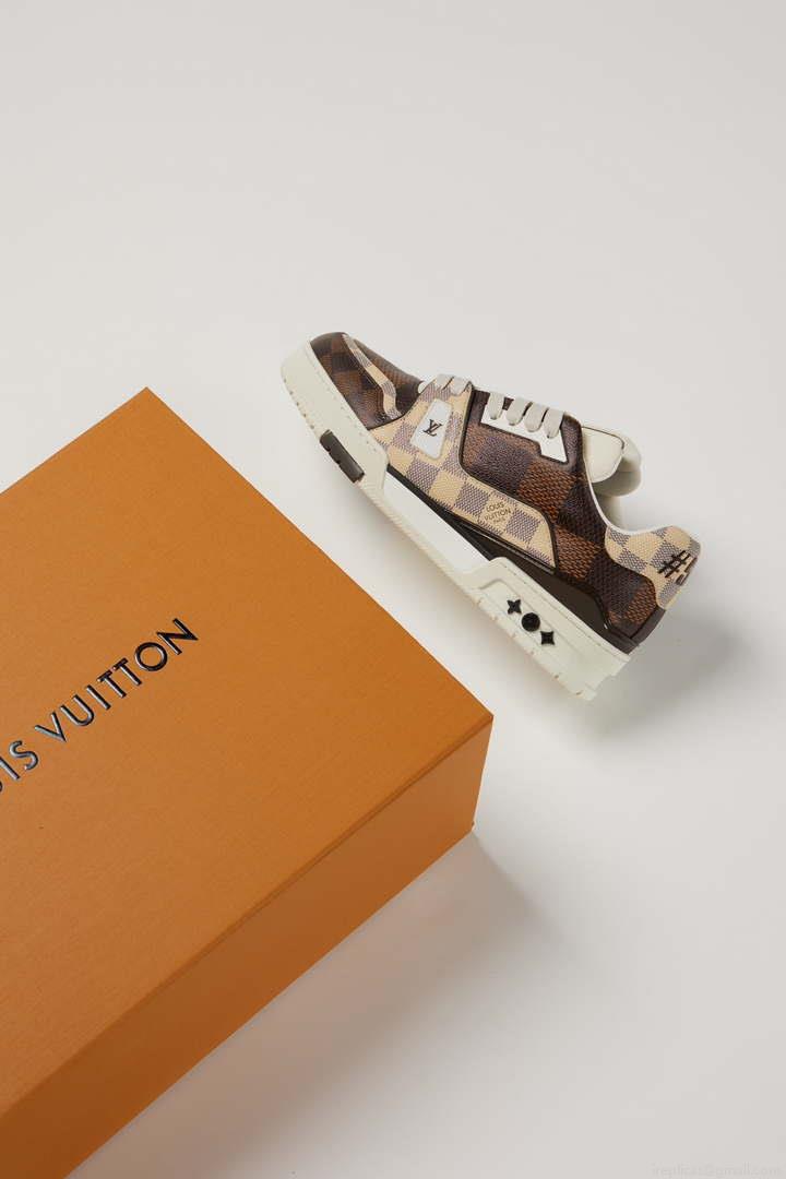 Louis Vuitton 1AC58D Men Women’s LV Trainer Sneaker L62410
