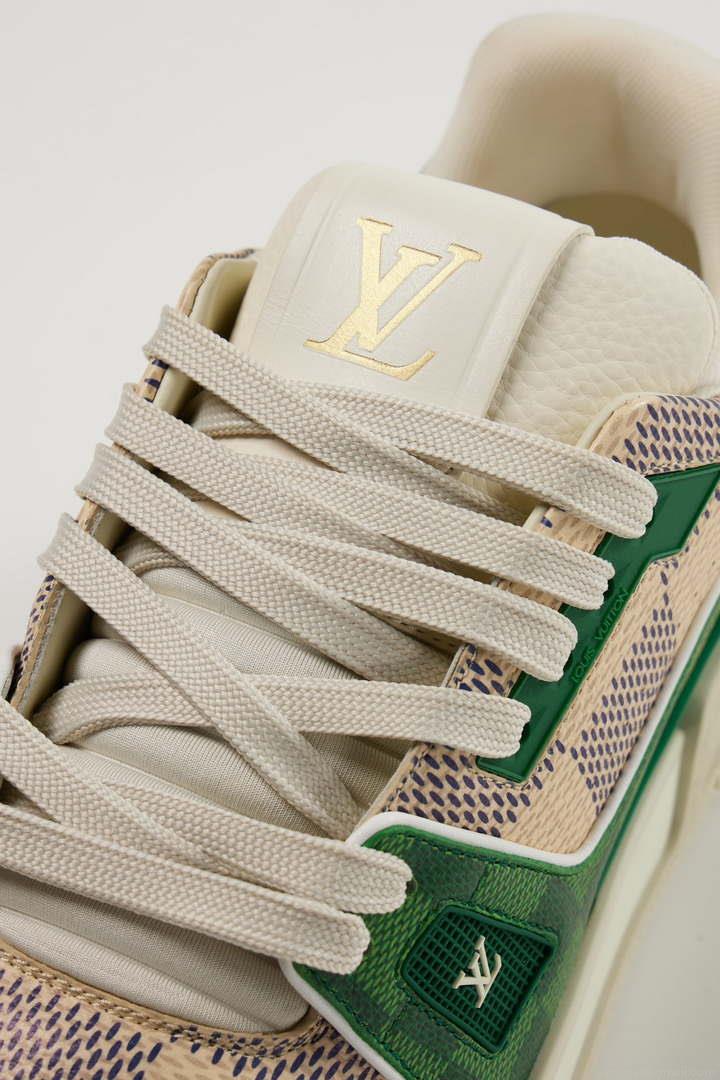Louis Vuitton 1AC58D Men Women’s LV Trainer Sneaker L62411