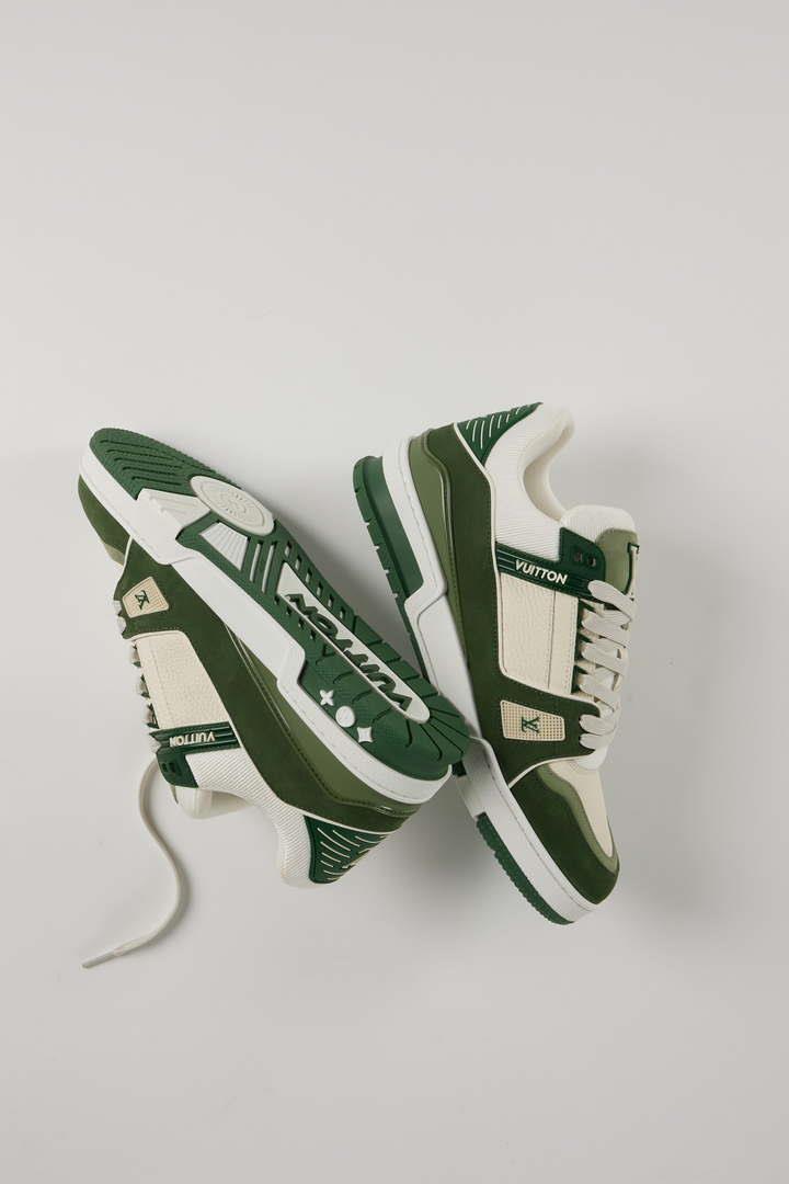 Louis Vuitton 1ABLUR Men Women’s LV Trainer Sneaker L62469