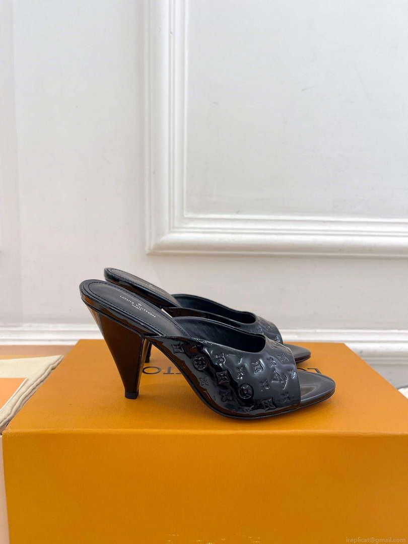 Louis Vuitton Stellar Mule Fashion Sandals L66394