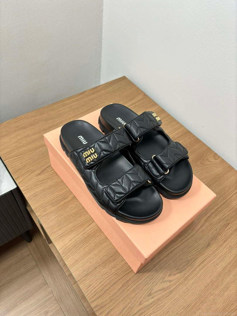 MiuMiu 5X135E Women’s Sporty matelassé nappa leather sandals Miu8008