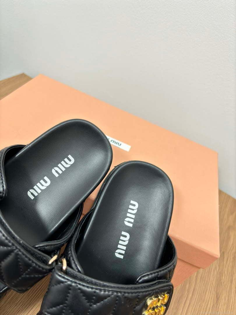 MiuMiu 5X135E Women’s Sporty matelassé nappa leather sandals Miu8008