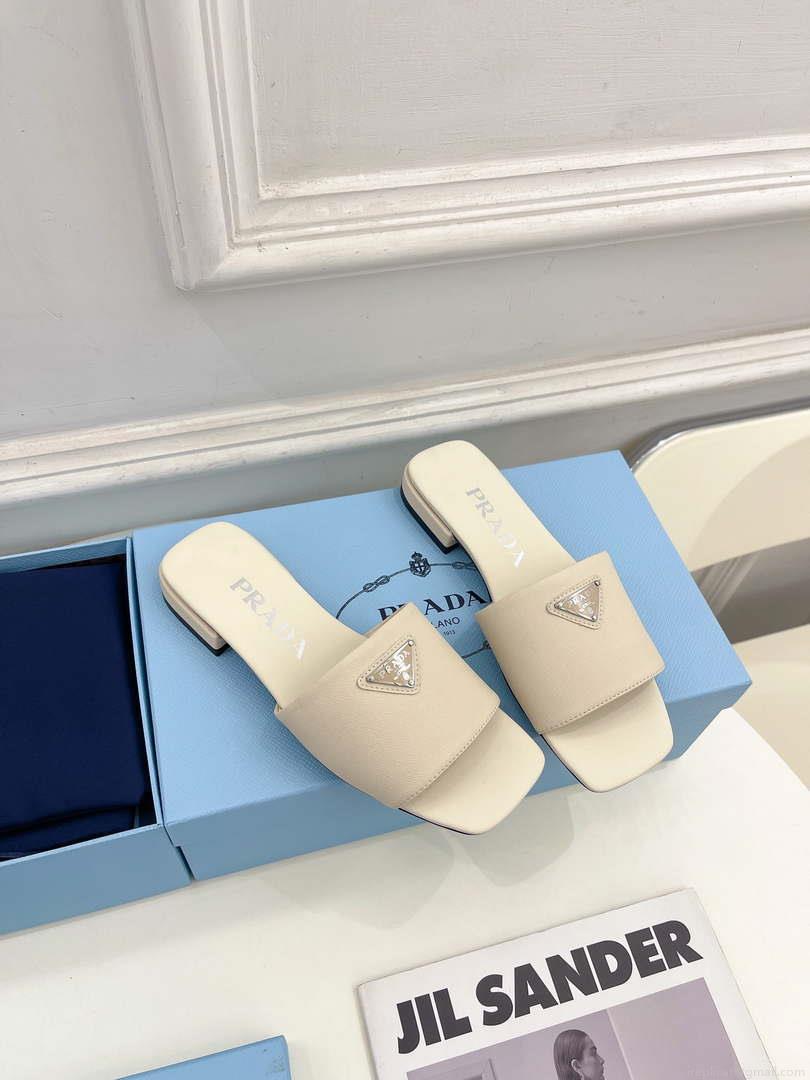 Prada Embossed leather slides leather P91265