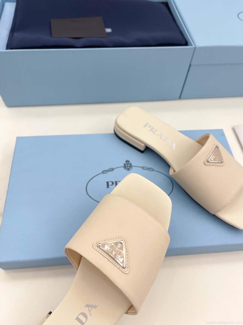 Prada Embossed leather slides leather P91265