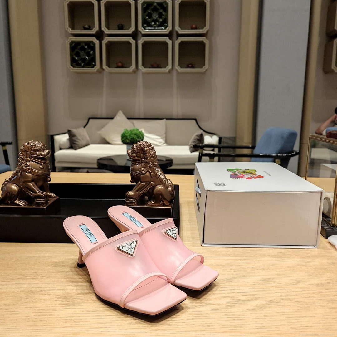 Prada 1XX644 Plexiglas and patent leather sandals P78600