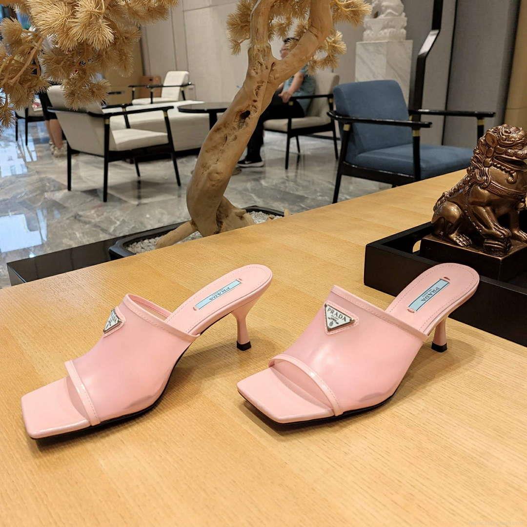 Prada 1XX644 Plexiglas and patent leather sandals P78600