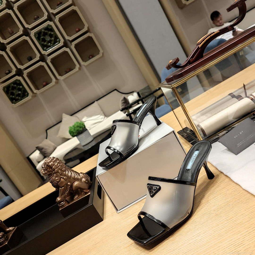 Prada 1XX644 Plexiglas and patent leather sandals P78606