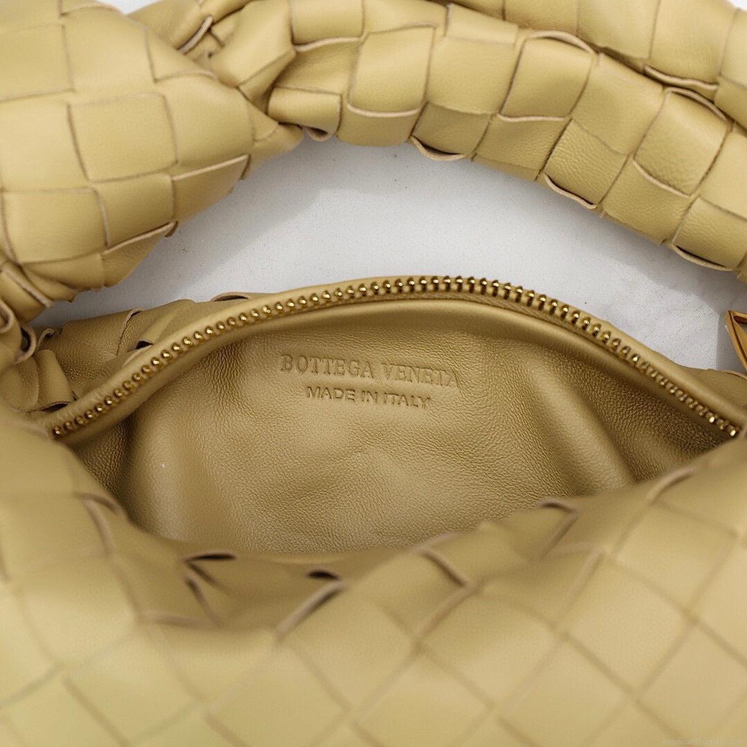 Bottega Veneta BV 651876 mini Jodie Porridge