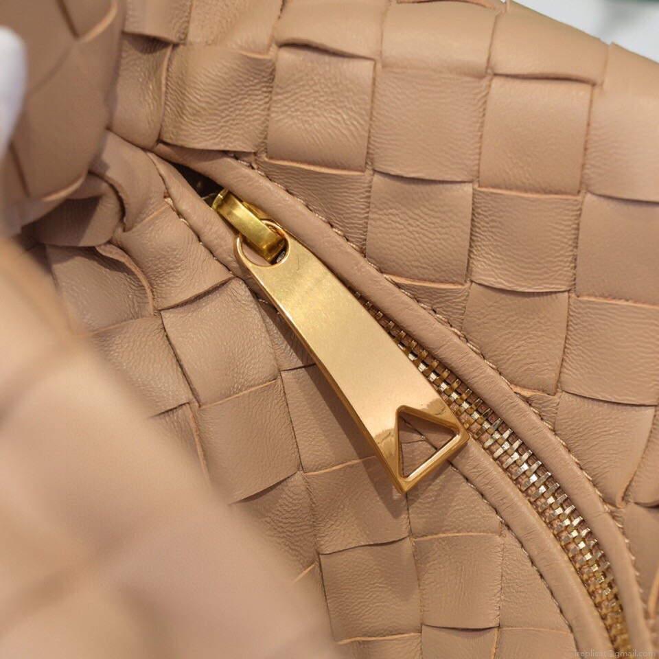 Bottega Veneta BV 651876 mini Jodie Nude Pink