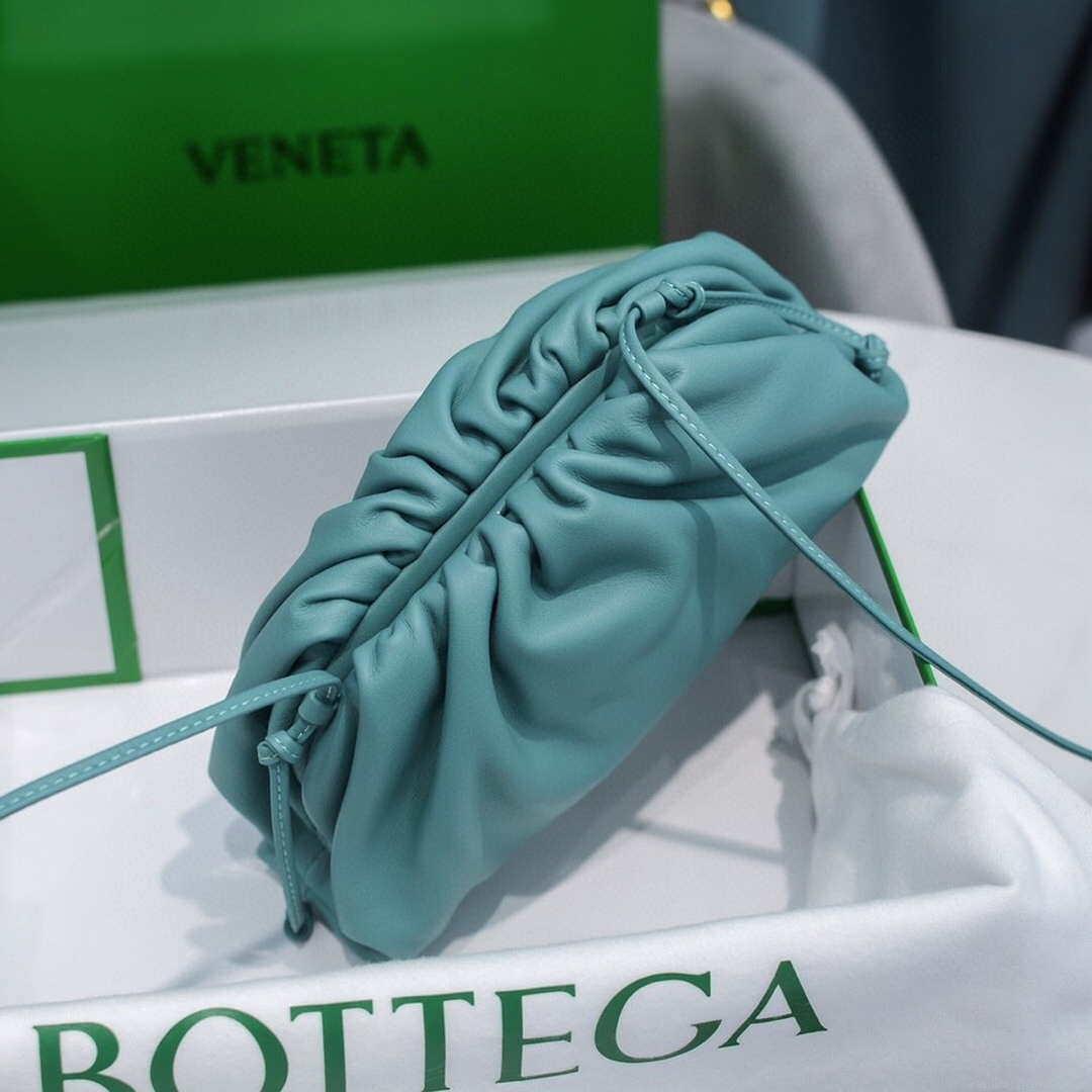 Bottega Veneta 585852 BV Mini Pouch Blue Bag