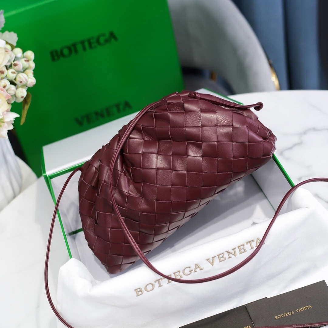 BV 585852 Bottega Veneta Mini Pouch intrecciato leather clutch with strap Wine Red