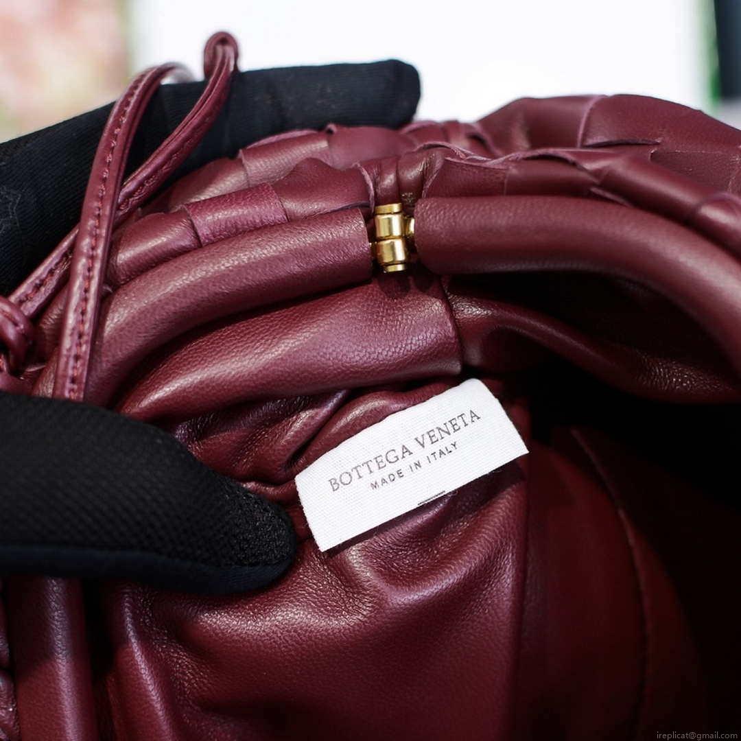 BV 585852 Bottega Veneta Mini Pouch intrecciato leather clutch with strap Wine Red