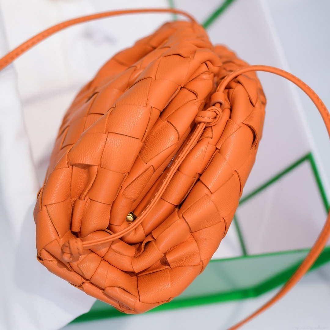 BV 585852 Bottega Veneta Mini Pouch intrecciato leather clutch with strap Orange