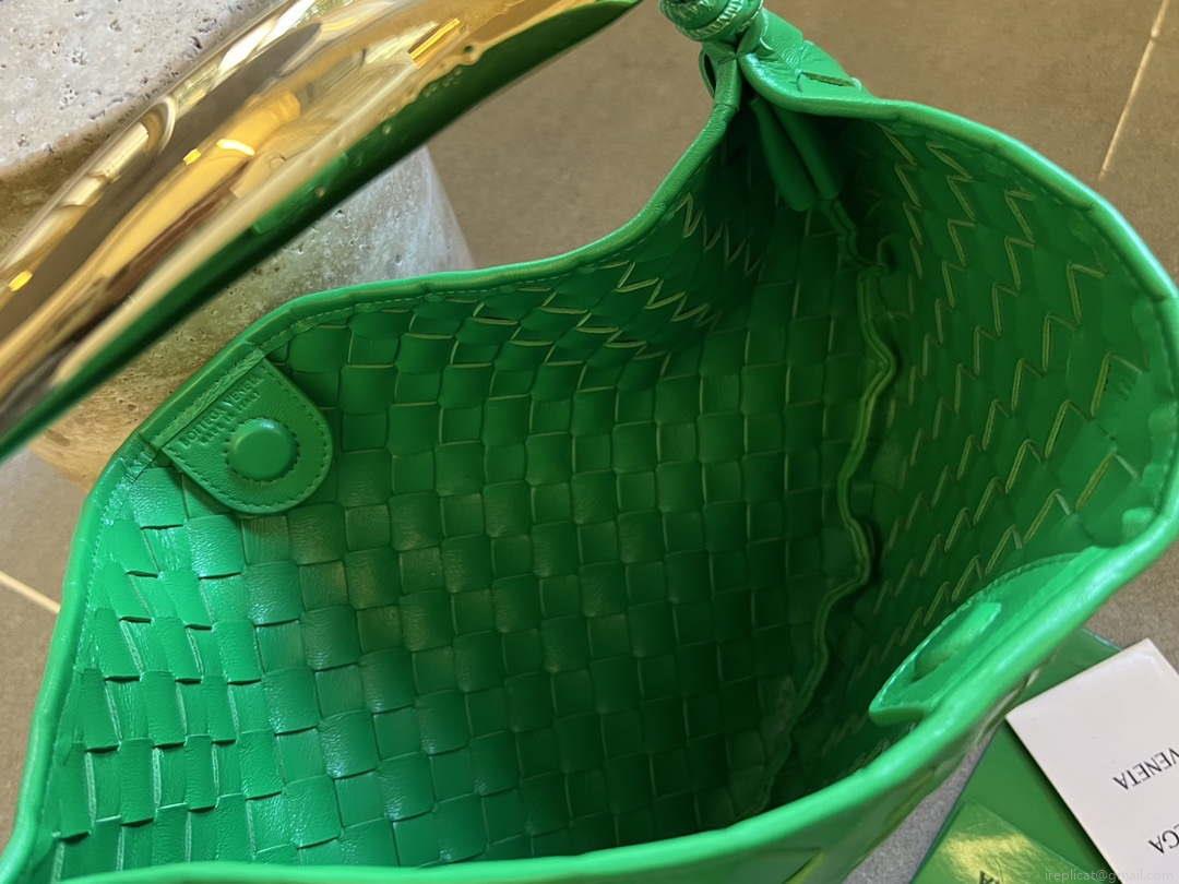Bottega Veneta BV 716082 Sardine Green
