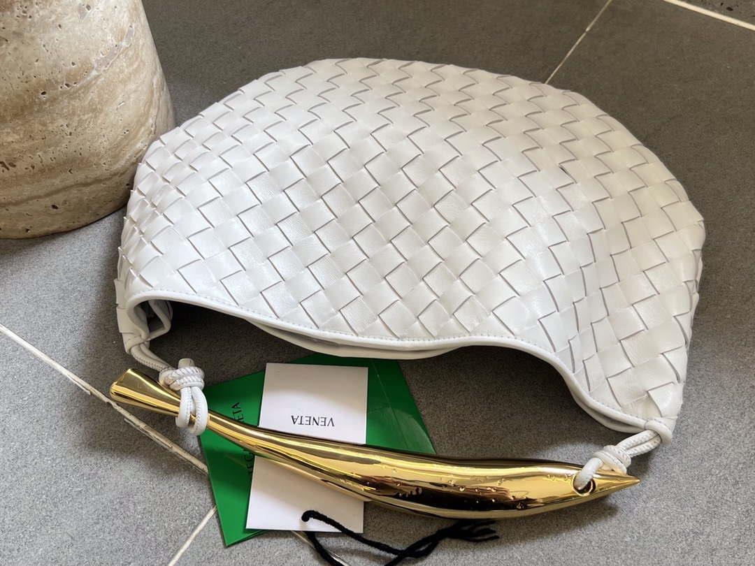 Bottega Veneta BV 716082 Sardine White