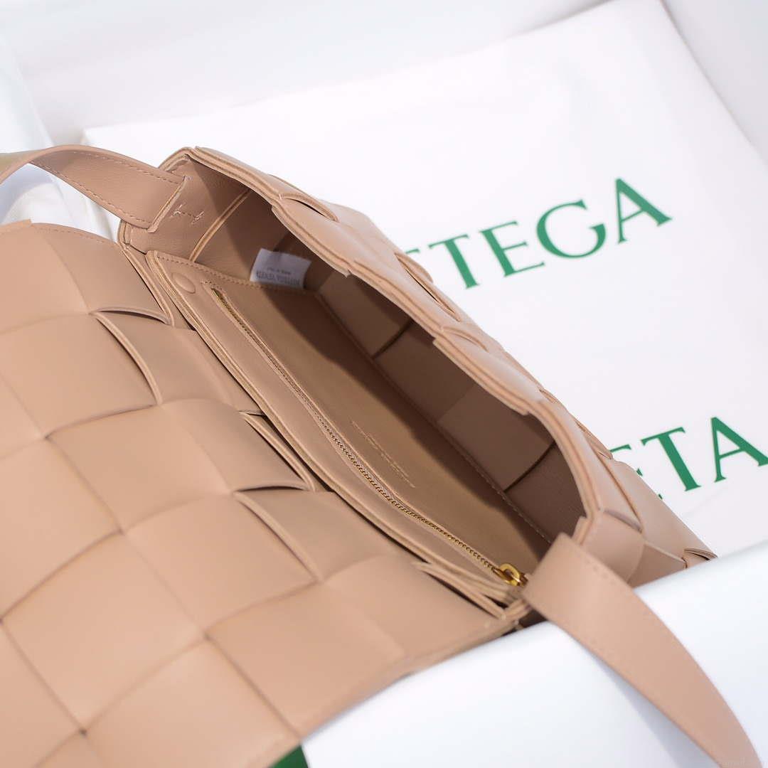 Bottega Veneta BV 578004 Cassette Cross-body bag soft lambskin leather BV89903
