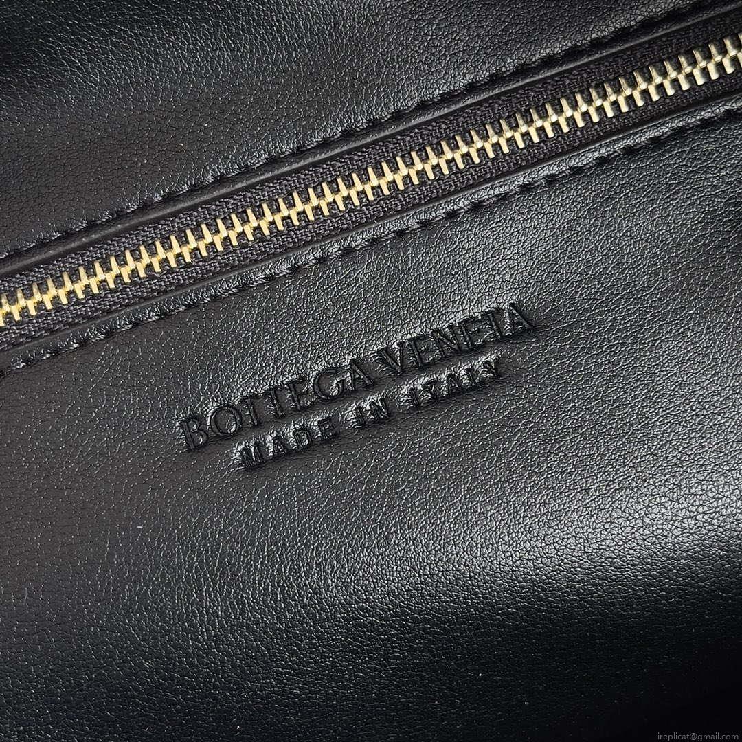 Bottega Veneta BV 600263 Medium Jodie Bag Black