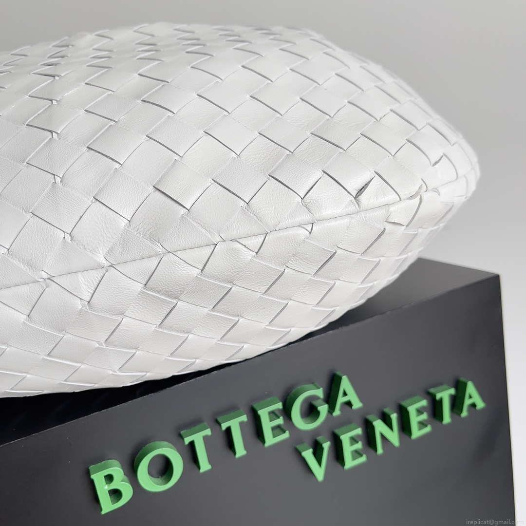 Bottega Veneta BV 600263 Medium Jodie Bag White