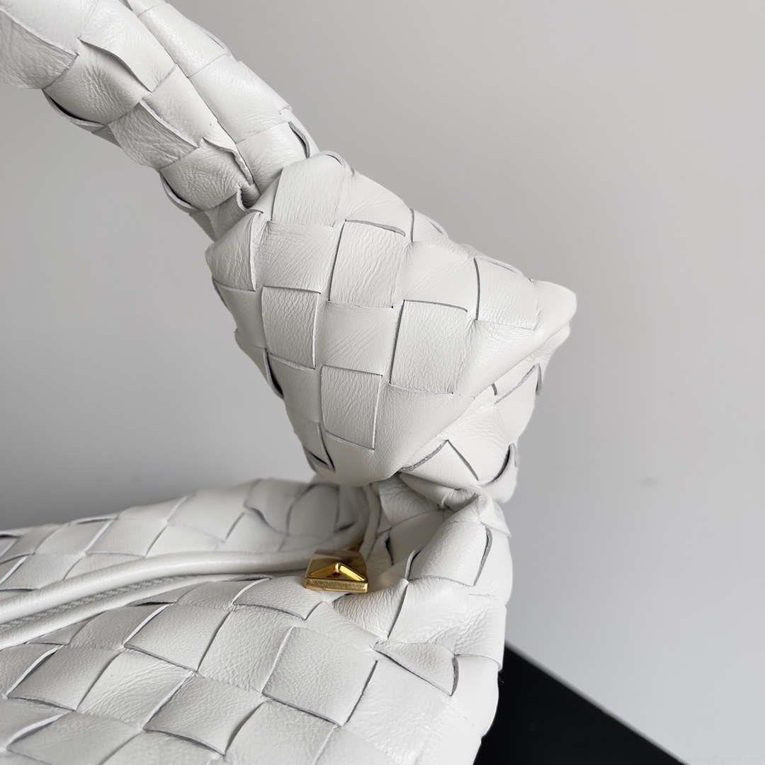 Bottega Veneta BV 600263 Medium Jodie Bag White