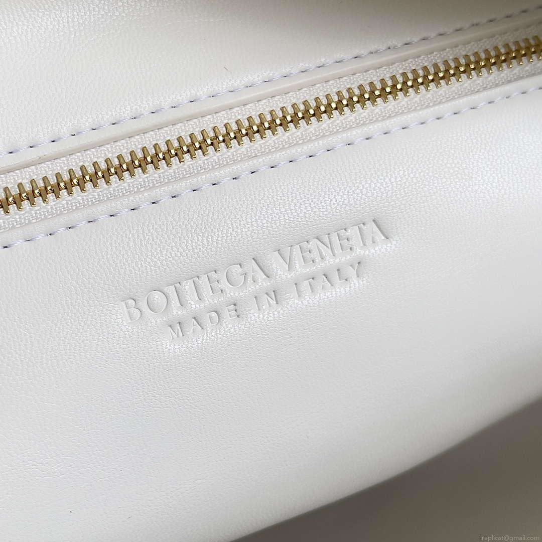 Bottega Veneta BV 600263 Medium Jodie Bag White
