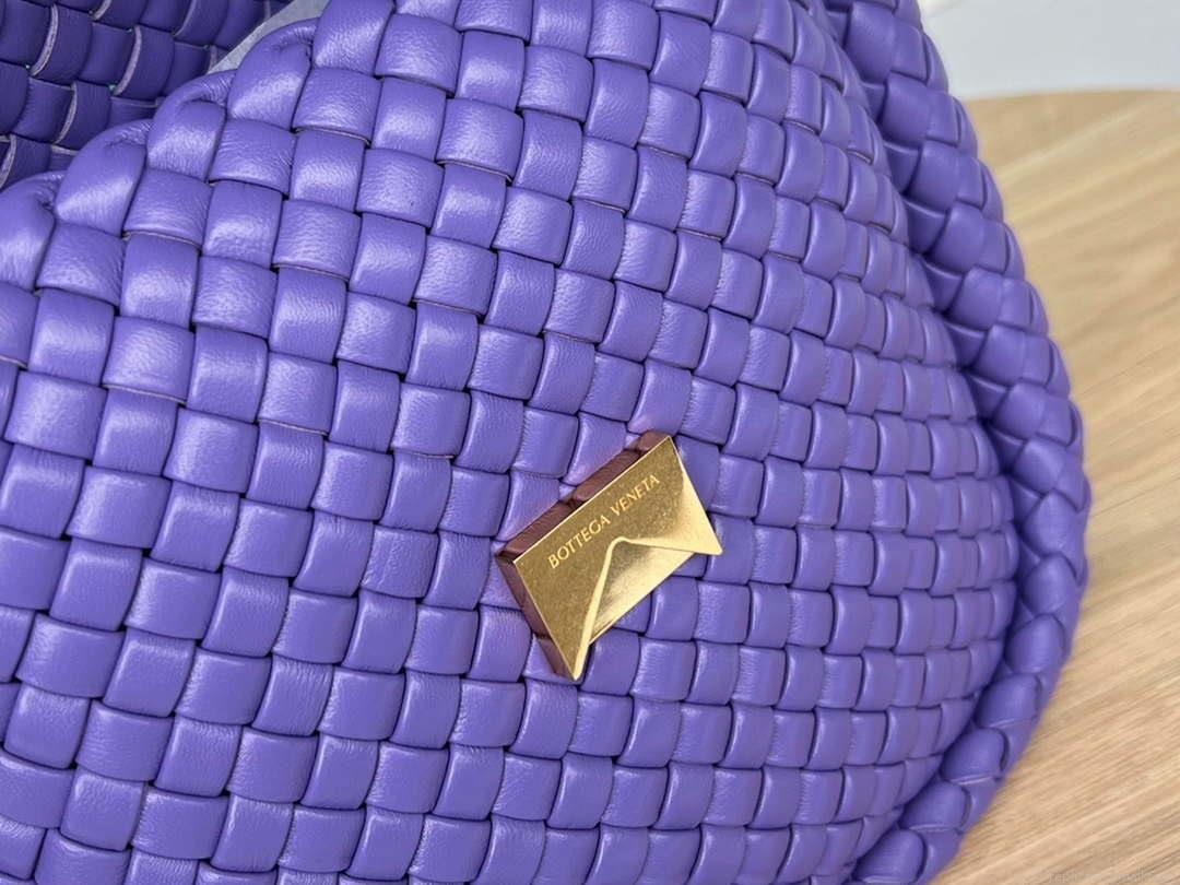 Bottega Veneta BV 709418 Small Cobble Shoulder Bag Purple