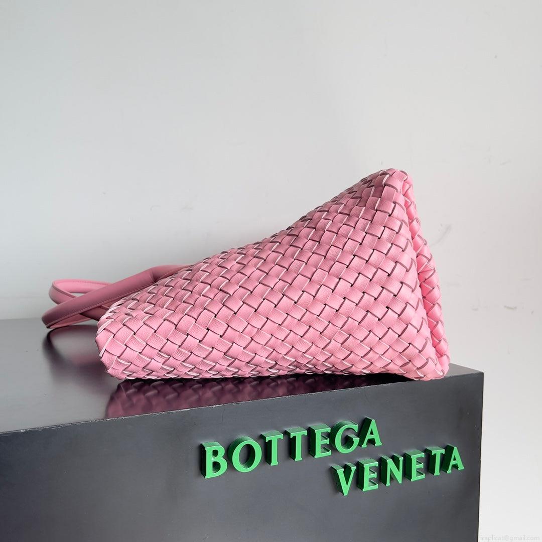 Bottega Veneta BV 608811 Large Cabat Bag Bv0013