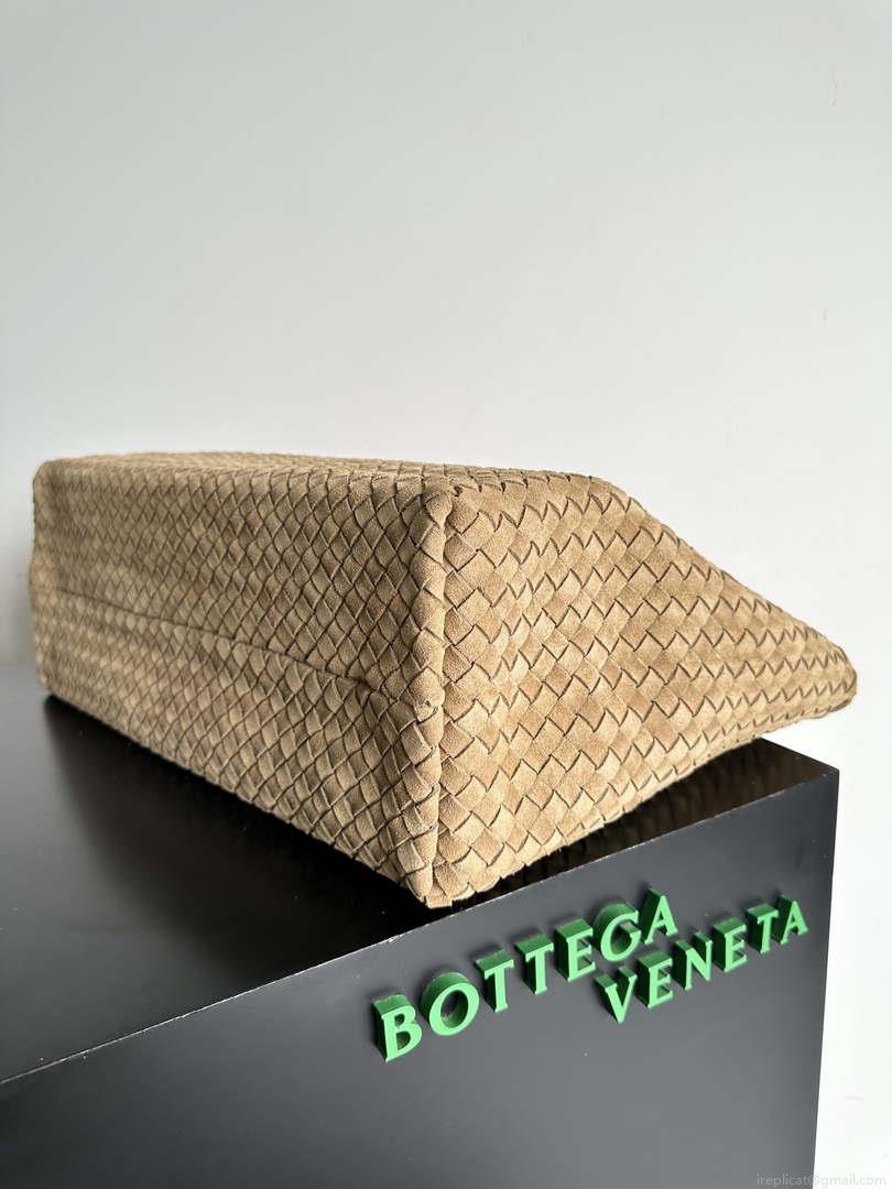 Bottega Veneta BV 608811 Large Cabat Bag Bv0014