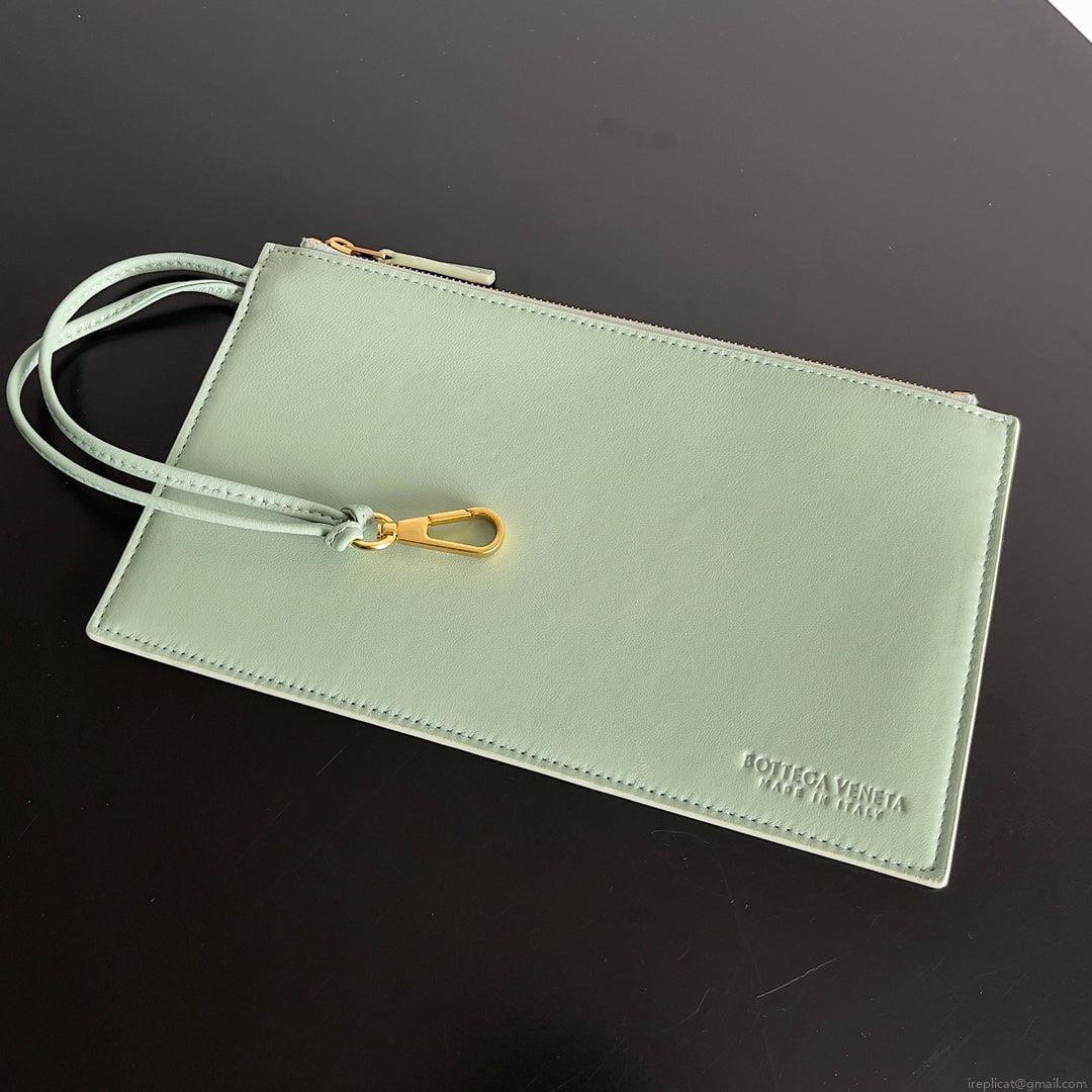 Bottega Veneta BV 608811 Large Cabat Bag Bv0015