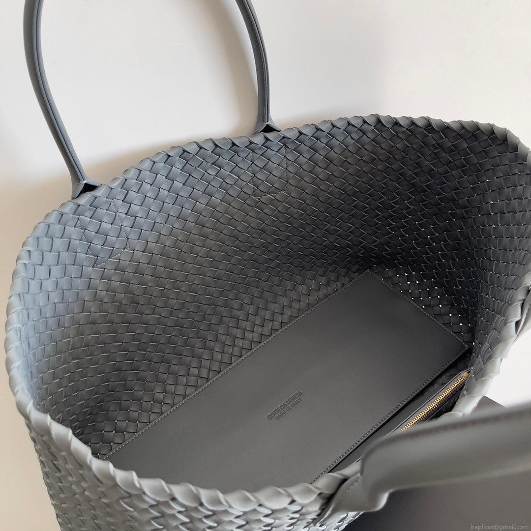 Bottega Veneta BV 608811 Large Cabat Bag Bv0018