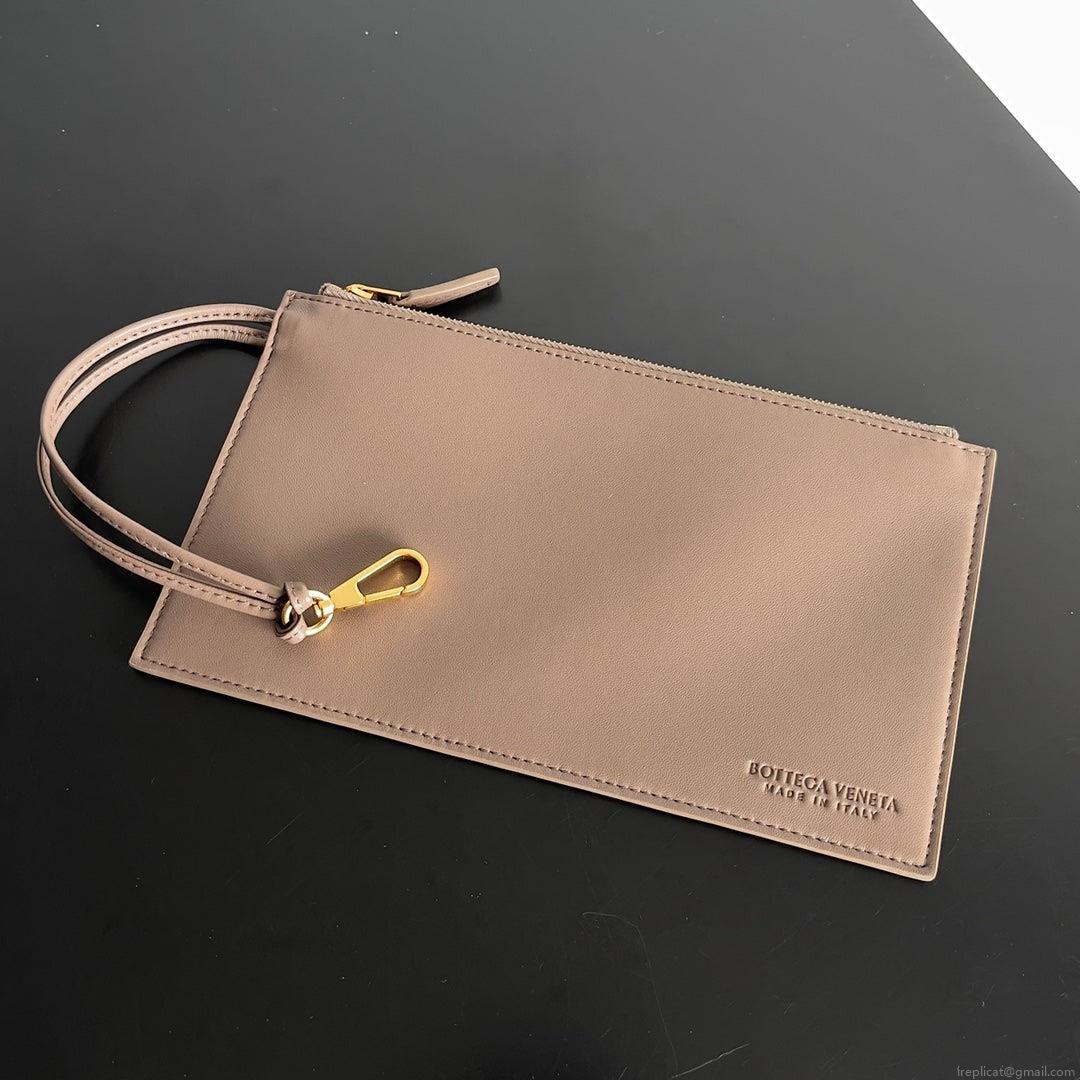 Bottega Veneta BV 608811 Large Cabat Bag Bv0021