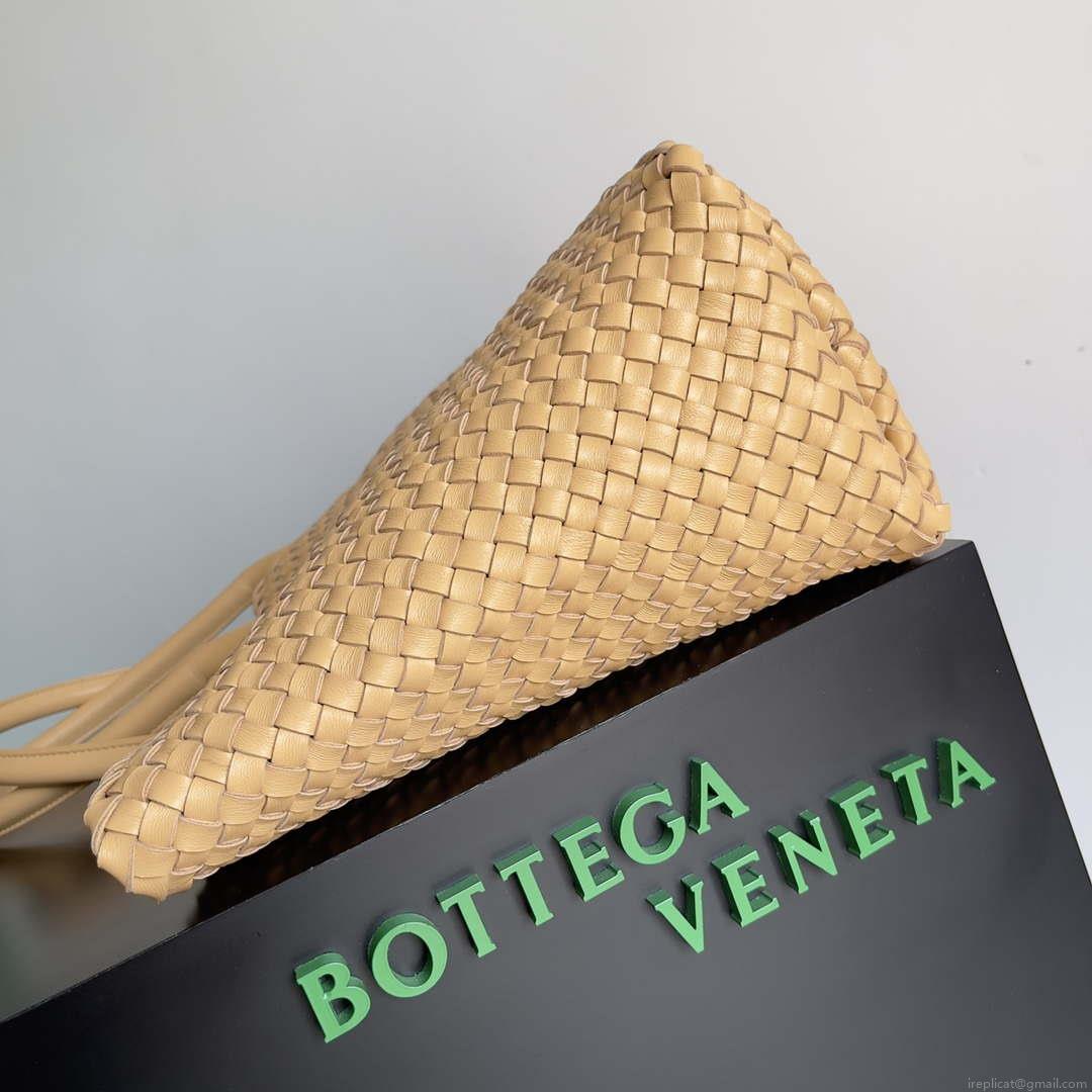 Bottega Veneta BV 608811 Large Cabat Bag Bv0027