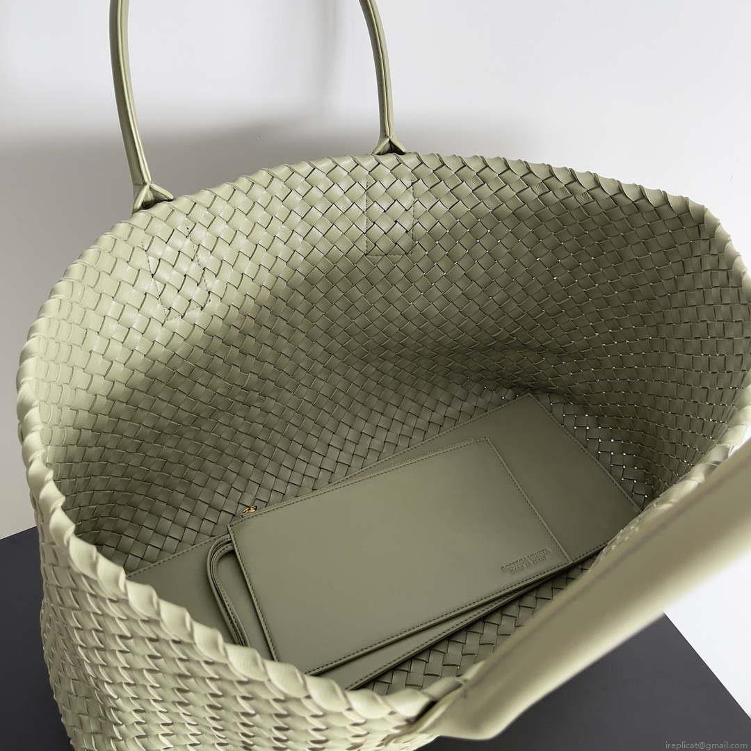 Bottega Veneta BV 608811 Large Cabat Bag Bv0028