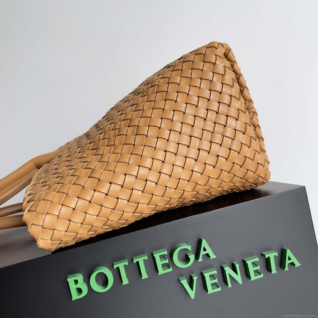 Bottega Veneta BV 608811 Large Cabat Bag Bv0029