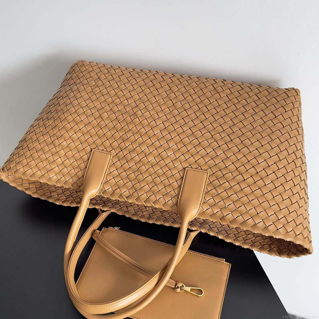 Bottega Veneta BV 608811 Large Cabat Bag Bv0029