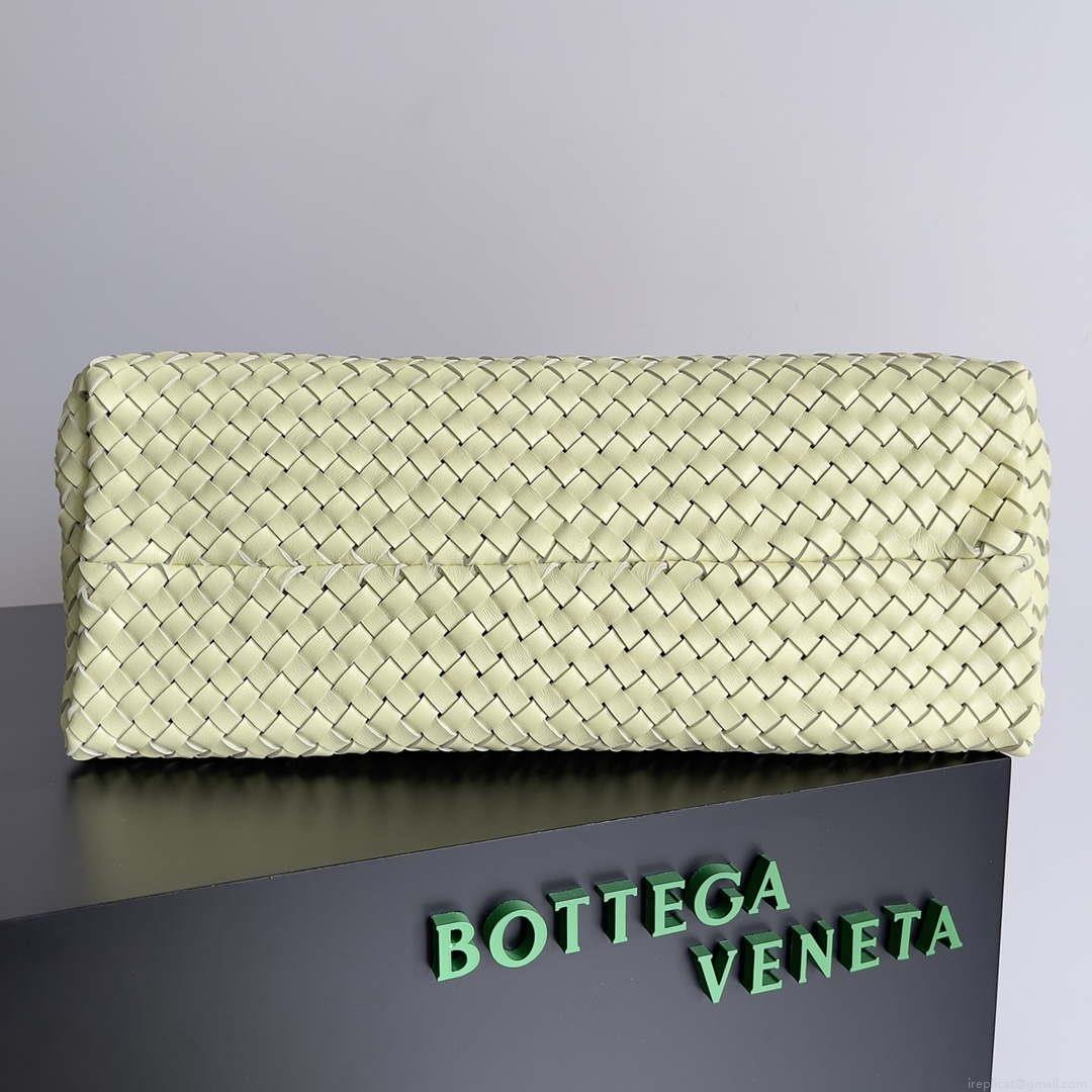Bottega Veneta BV 608811 Large Cabat Bag Bv0030