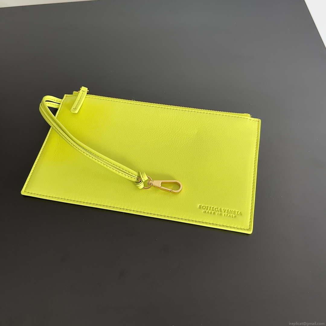 Bottega Veneta BV 608811 Large Cabat Bag Bv0031