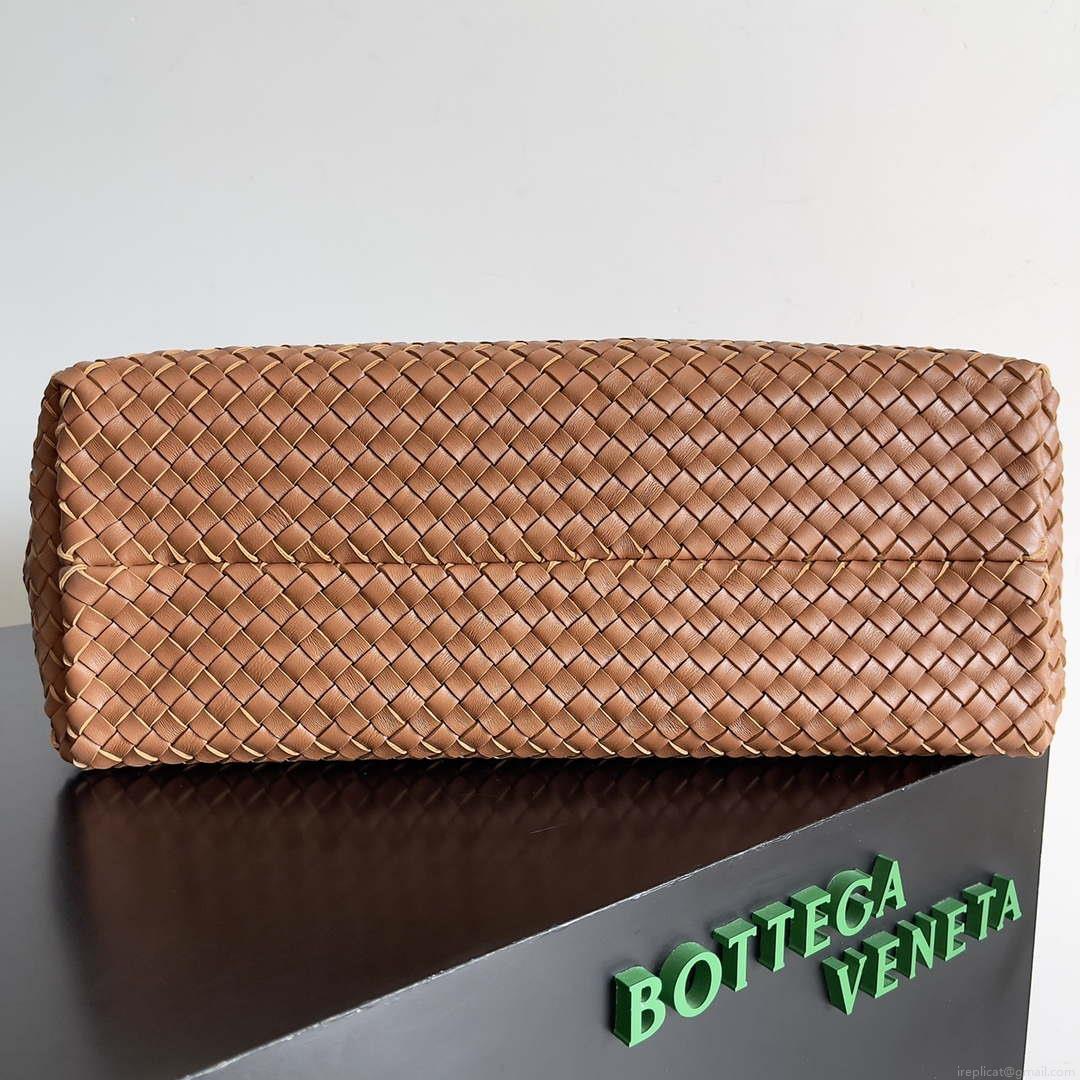 Bottega Veneta BV 608811 Large Cabat Bag Bv0032