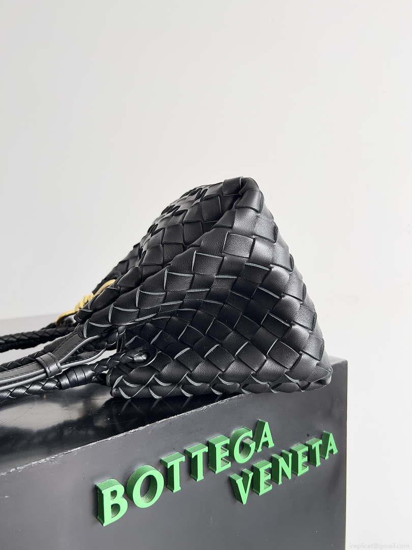 Bottega Veneta BV 796569VCPPT8060 Small Andiamo Parachute Black