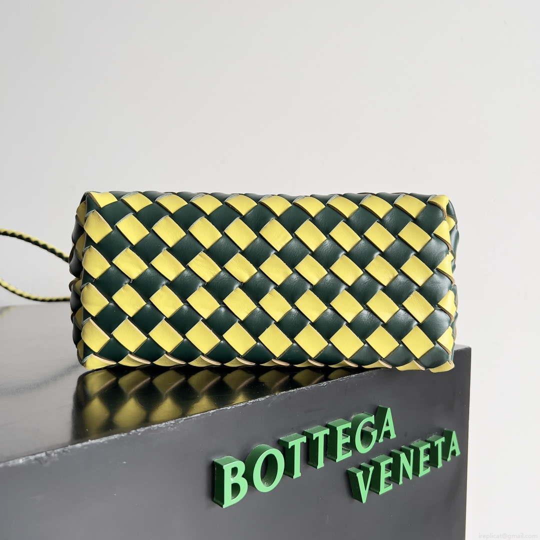 Bottega Veneta BV 779152 Small Andiamo Emerald green Sherbert