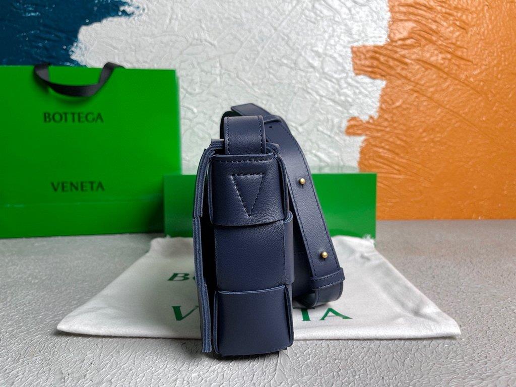 Bottega Veneta BV 578004 Cassette Cross-body Bag 58890 Navy Blue