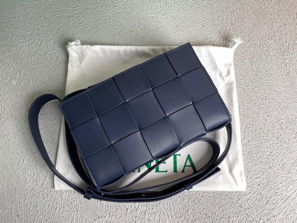 Bottega Veneta BV 578004 Cassette Cross-body Bag 58890 Navy Blue