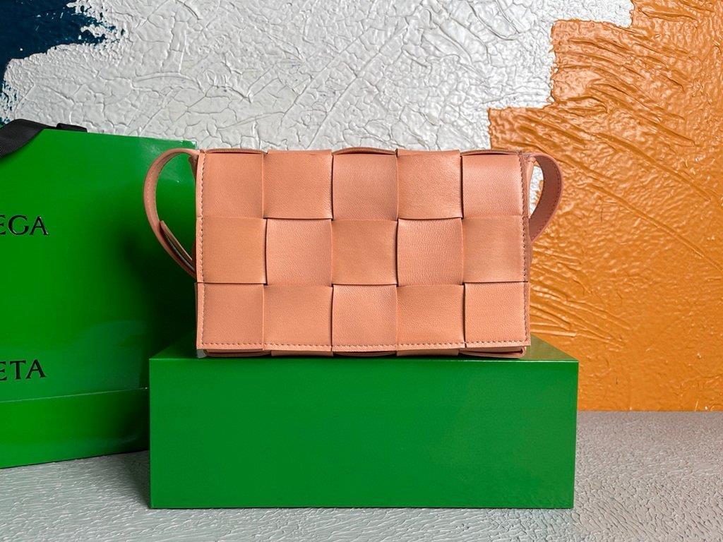 Bottega Veneta BV 578004 Cassette Cross-body Bag 58890 Pink