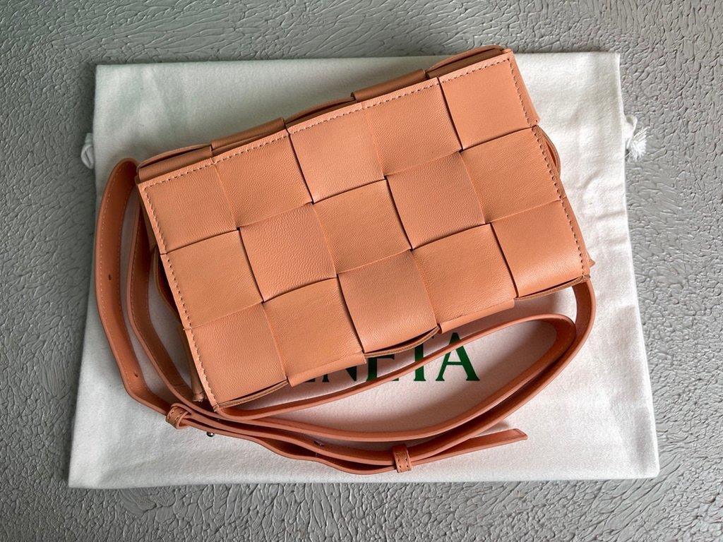 Bottega Veneta BV 578004 Cassette Cross-body Bag 58890 Pink