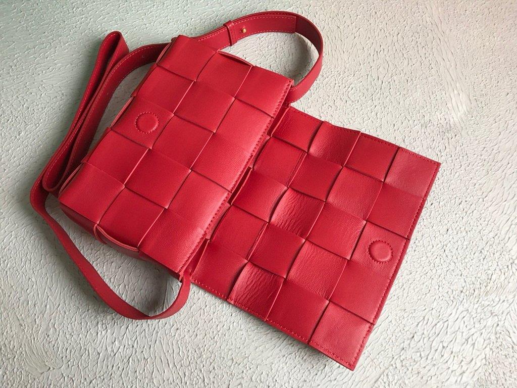Bottega Veneta BV 578004 Cassette Cross-body Bag 58890 Red