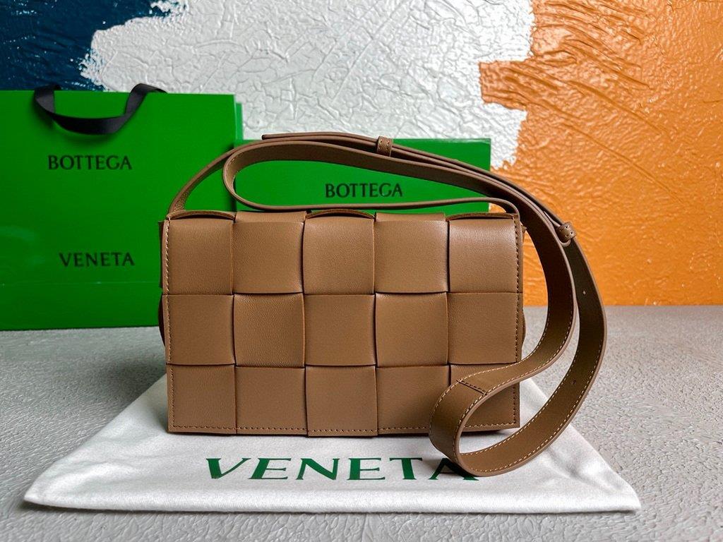 Bottega Veneta BV 578004 Cassette Cross-body Bag 58890 Tan
