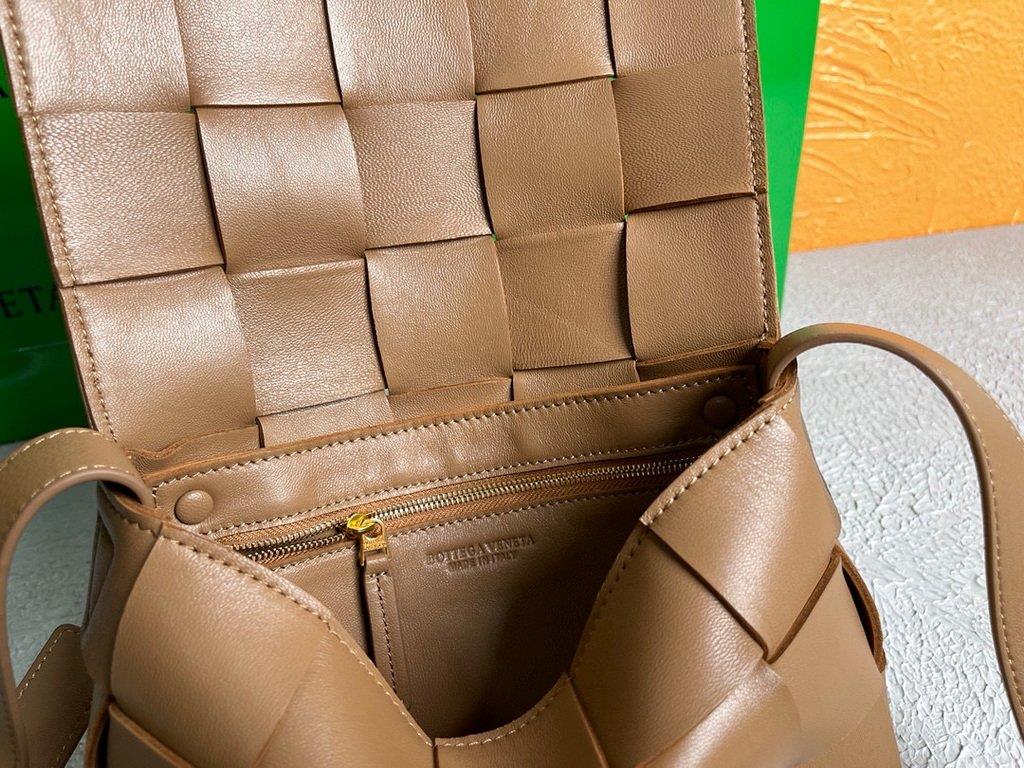 Bottega Veneta BV 578004 Cassette Cross-body Bag 58890 Tan