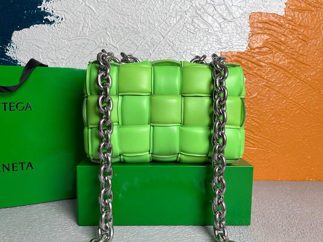 Bottega Veneta BV 20206 Chain Cassette 631421 Grass green Silver