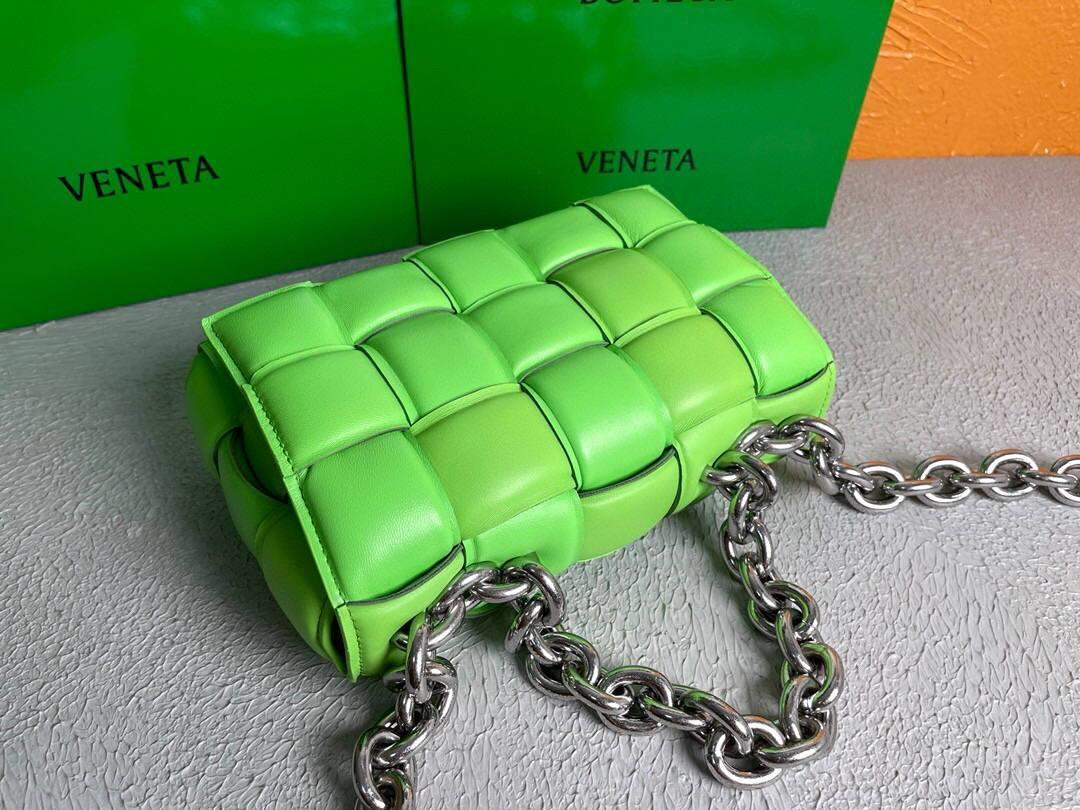 Bottega Veneta BV 20206 Chain Cassette 631421 Grass green Silver