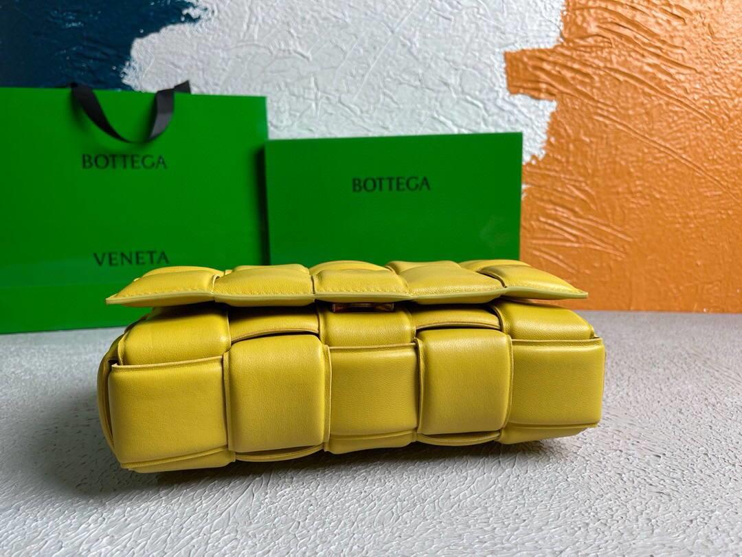 Bottega Veneta BV 20206 Chain Cassette 631421 Lemon Yellow Gold