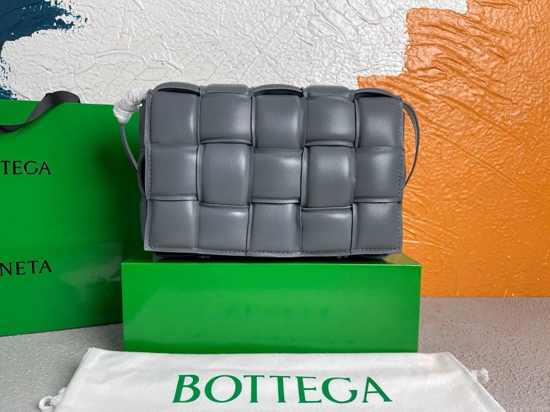 Bottega Veneta BV 20206 Padded Cassette 591970 Dark Grey Gold